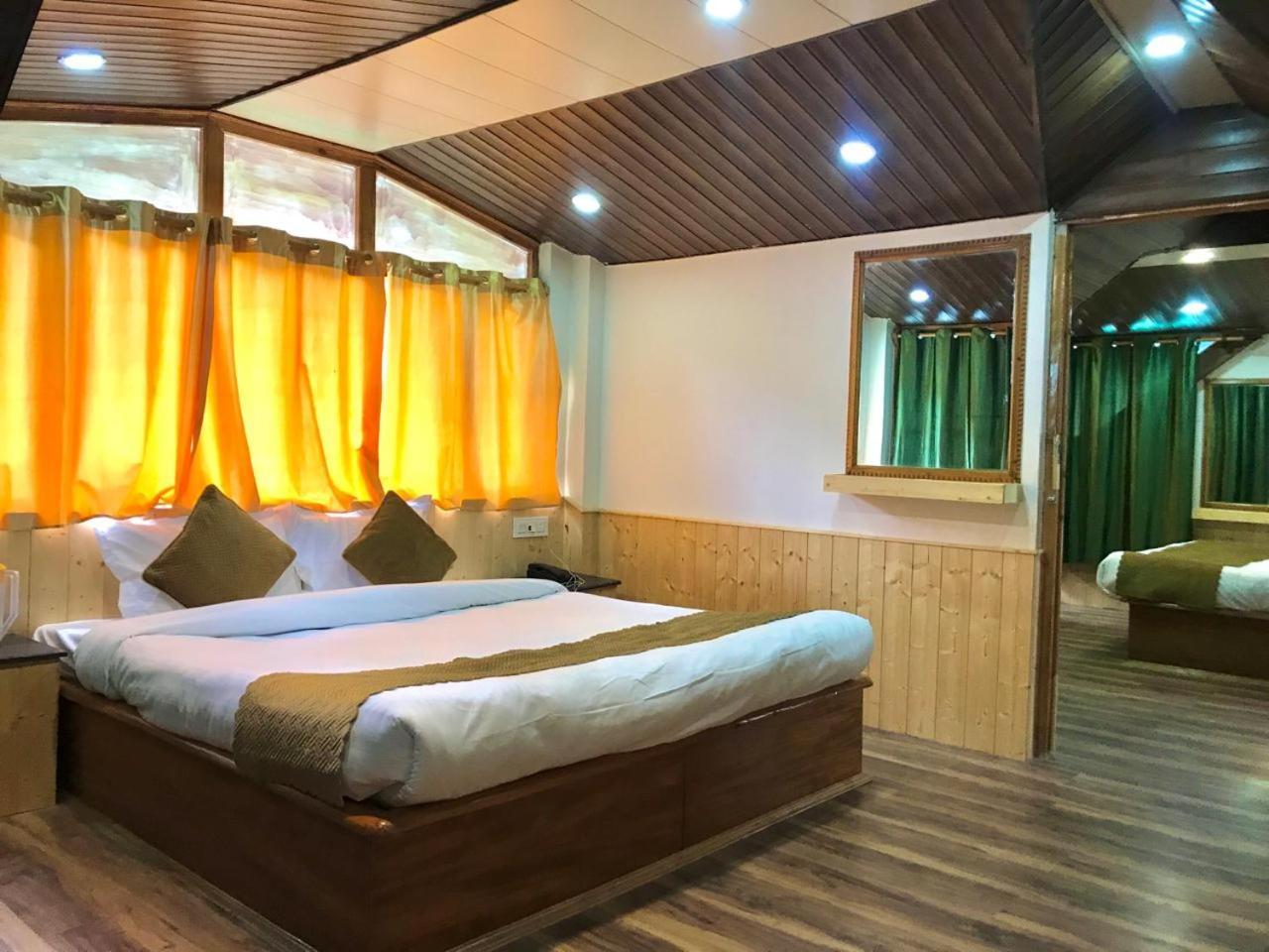 The Avenue Hotel , Manali A River Side Hotel المظهر الخارجي الصورة