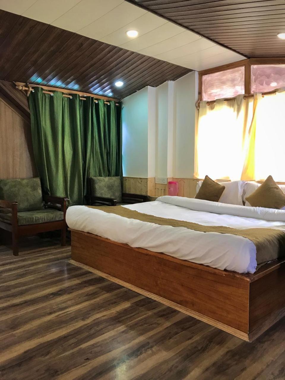 The Avenue Hotel , Manali A River Side Hotel المظهر الخارجي الصورة